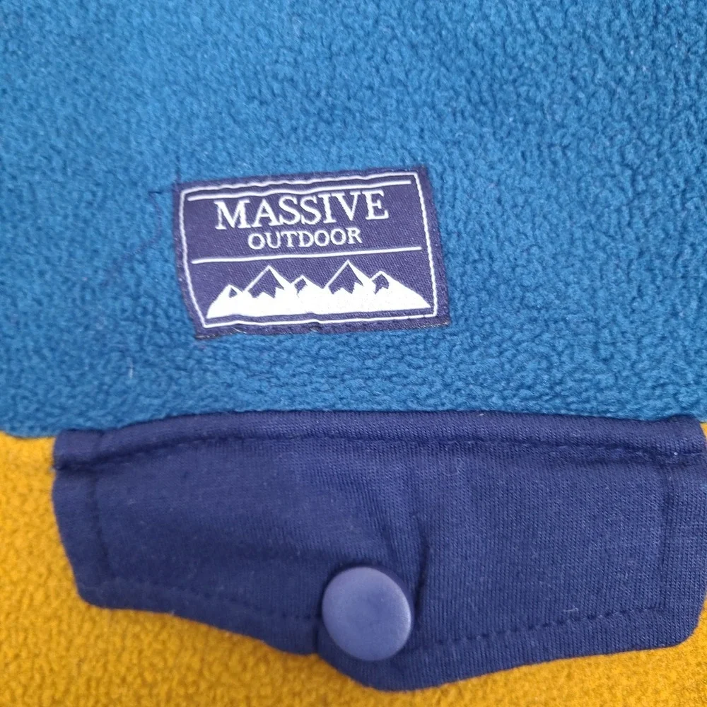 Massive Outdoor Fleece Sweater Mens XL Snap Button Pullover Gold Blue Colorblock